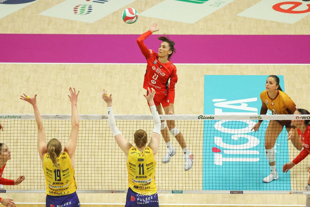 Eurotek Laica UYBA - Imoco Volley Conegliano 