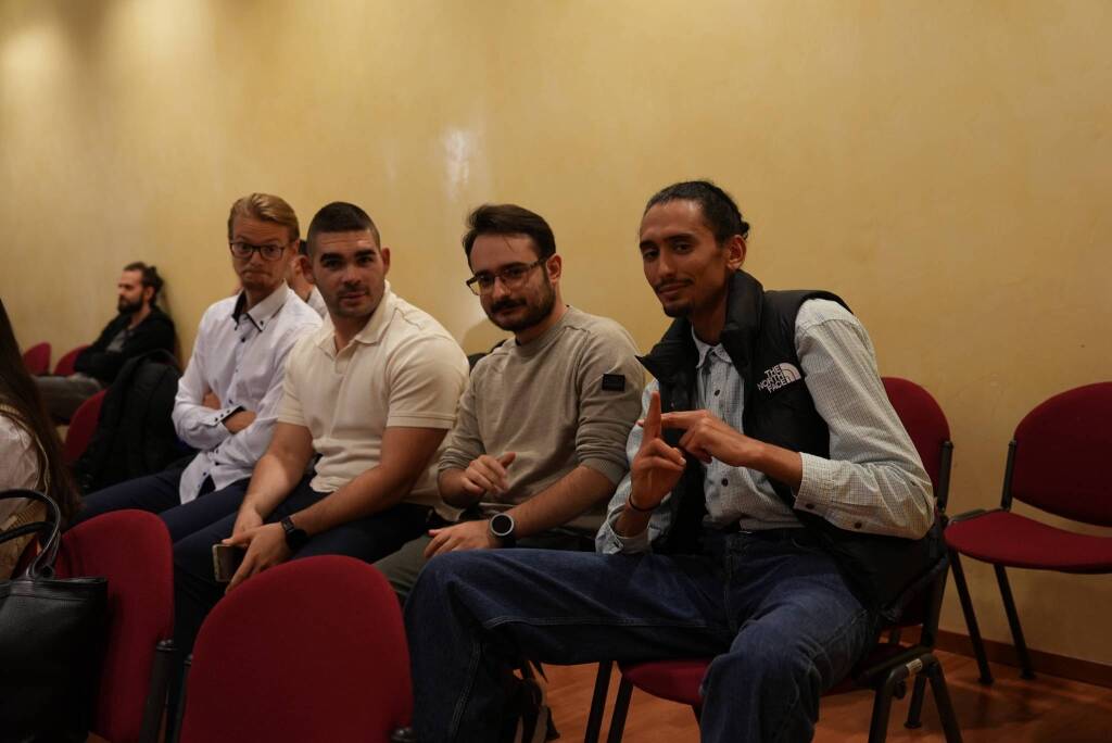 Fausto Walter Turco e padre Natale Brescianini incontrano i diplomati di ITS INCOM