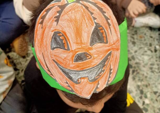 I “mostri” che portano allegria: alla scuola primaria Mazzini di Legnano la piccola festa di halloween