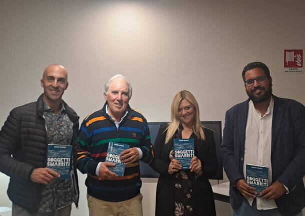 Ritratti e storie nei “Soggetti smarriti” di Gianni Spartà, presentati a Porto Ceresio