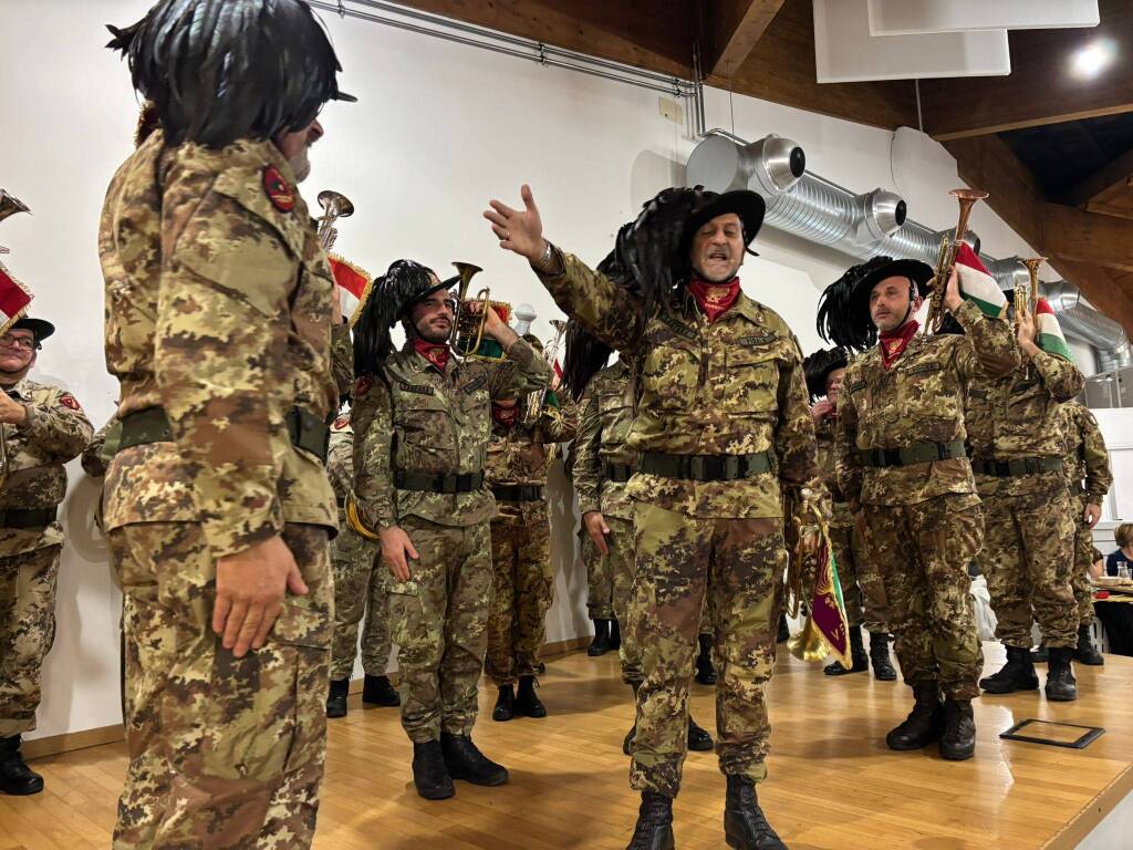 I bersaglieri di Vergiate a Maccagno