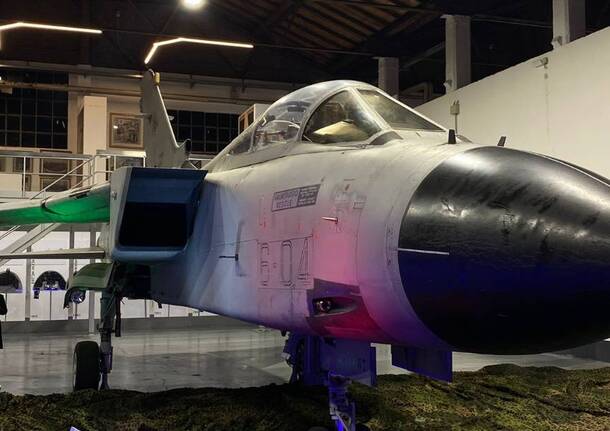 Il Tornado PA-200 atterra a Volandia per il Volo in Rosa