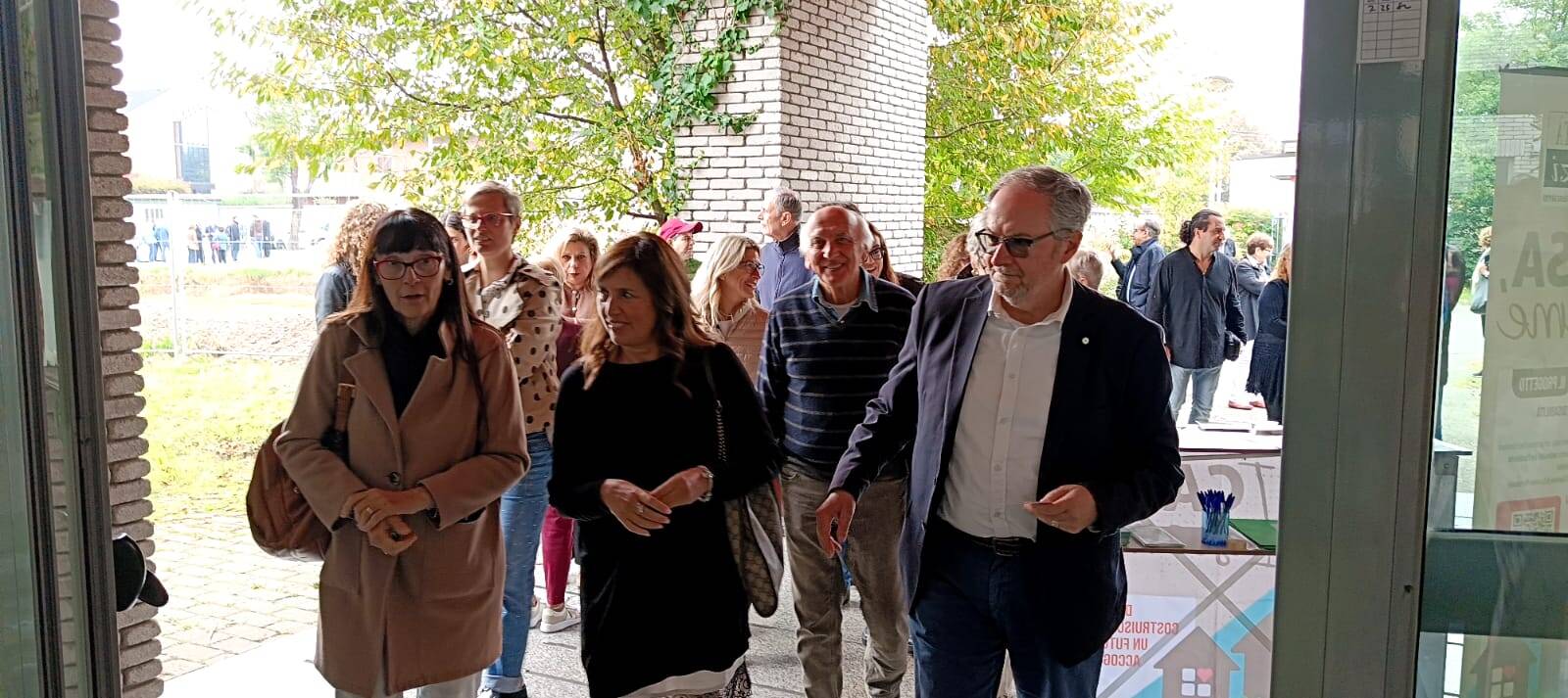 Inaugurato il cantiere di “Casa, Insieme” a Caronno Pertusella