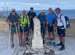 “L’Allegra Brigata” in cammino da Matera a San Foca: un viaggio tra canyon, mare e amicizia