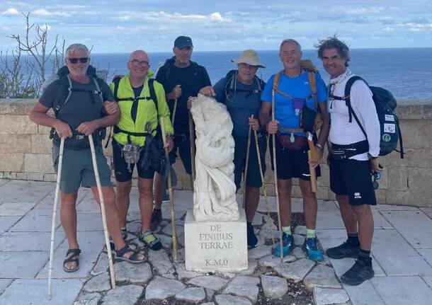 “L’Allegra Brigata” in cammino da Matera a San Foca: un viaggio tra canyon, mare e amicizia
