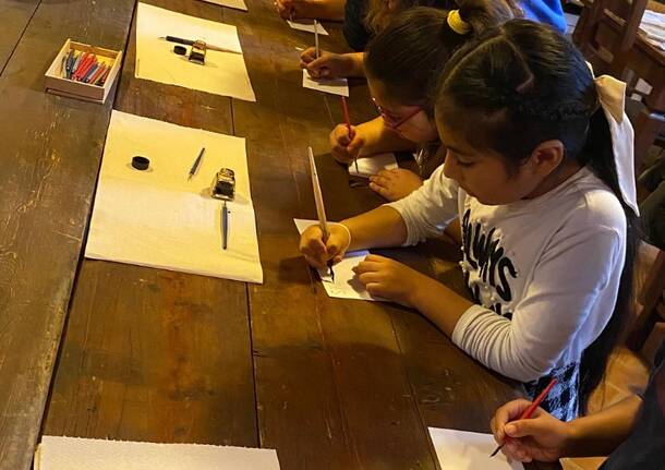 La 3^C di Parabiago al museo civico della scuola: un tuffo nel passato per i piccoli scolari