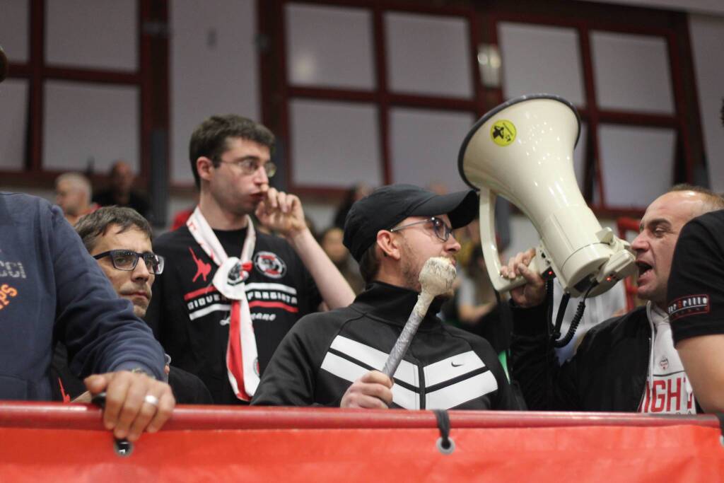 La sfida tra Legnano Basket e Fulgor Fidenza alla Soevis Arena 