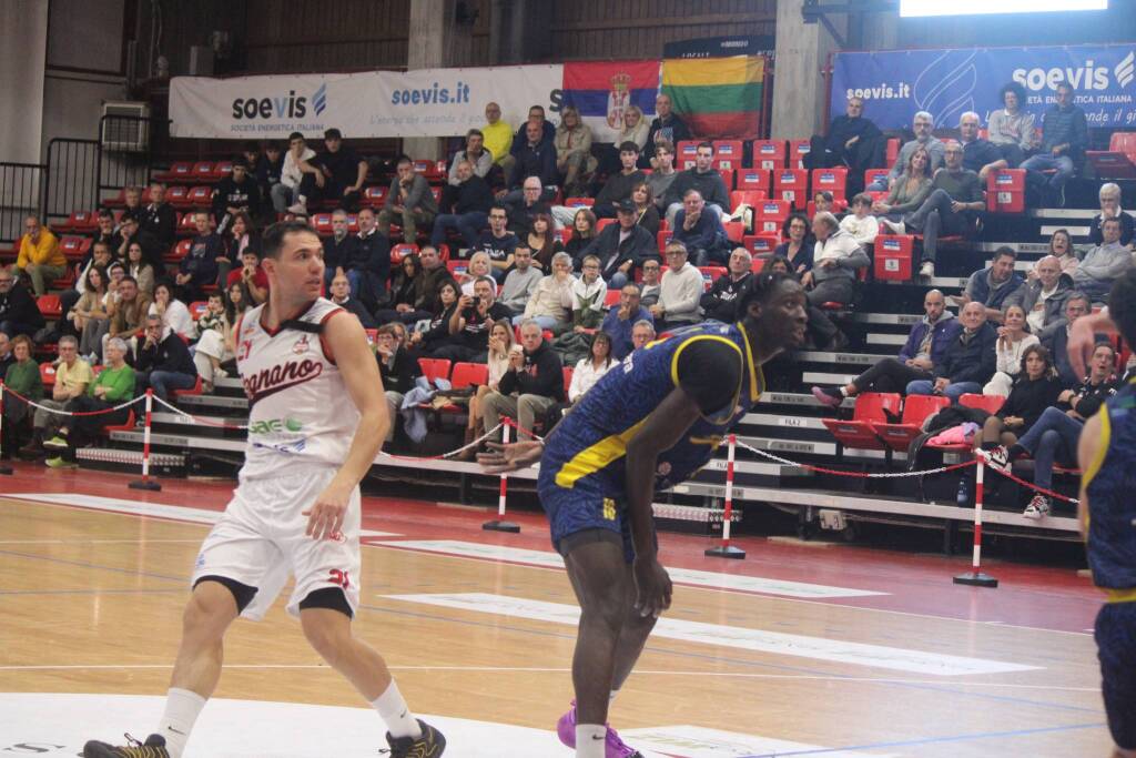 La sfida tra Legnano Basket e Fulgor Fidenza alla Soevis Arena 