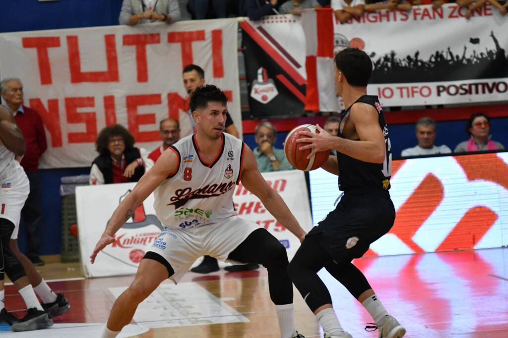 La sfida tra Legnano e Piazza Armerina nella foto di sarabell_ph