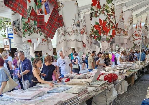 Lainate - Gli Ambulanti di Forte dei Marmi® 