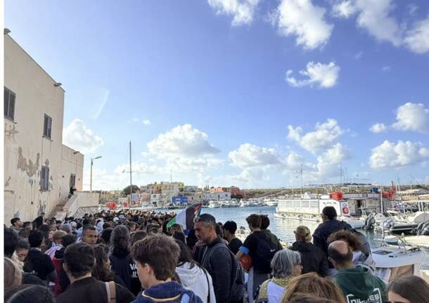 Studenti del Legnanese a Lampedusa per commemorare la strage di migranti nel Mediterraneo