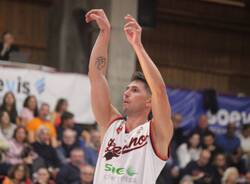 Legnano Basket sfida Piazza Armerina - Foto By Bernasconi