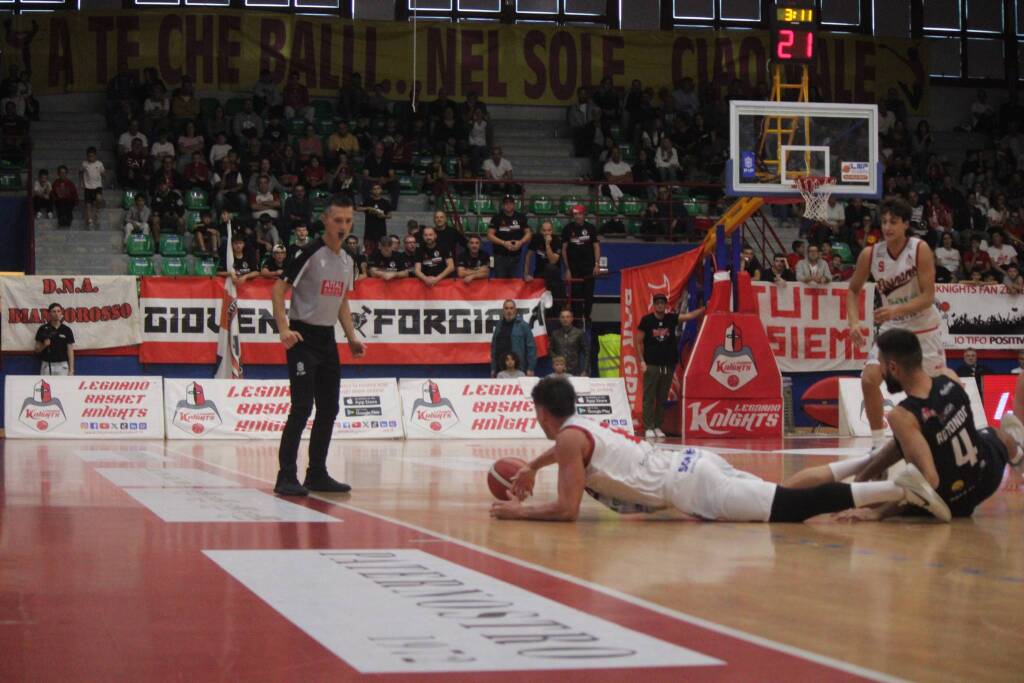 Legnano Basket sfida Piazza Armerina - Foto By Bernasconi