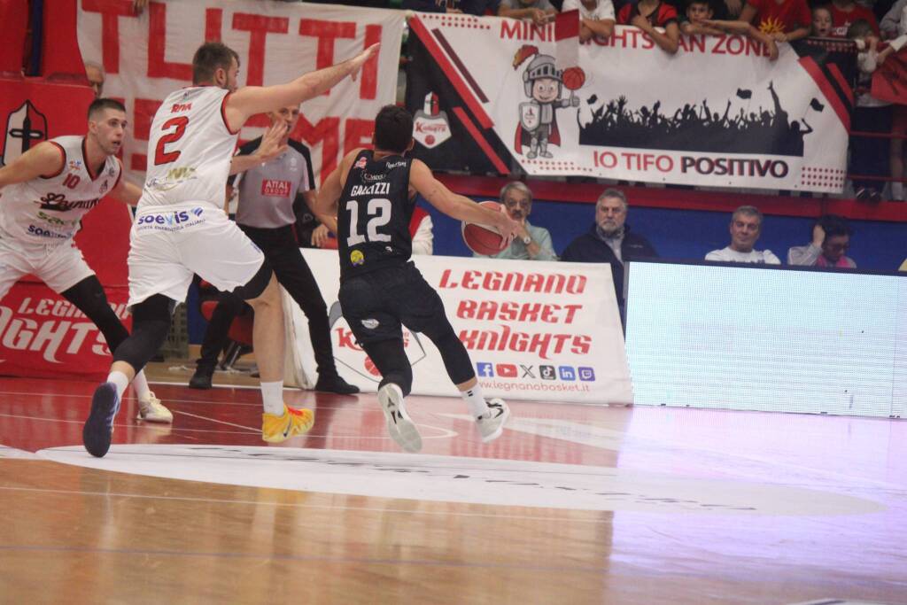 Legnano Basket sfida Piazza Armerina - Foto By Bernasconi