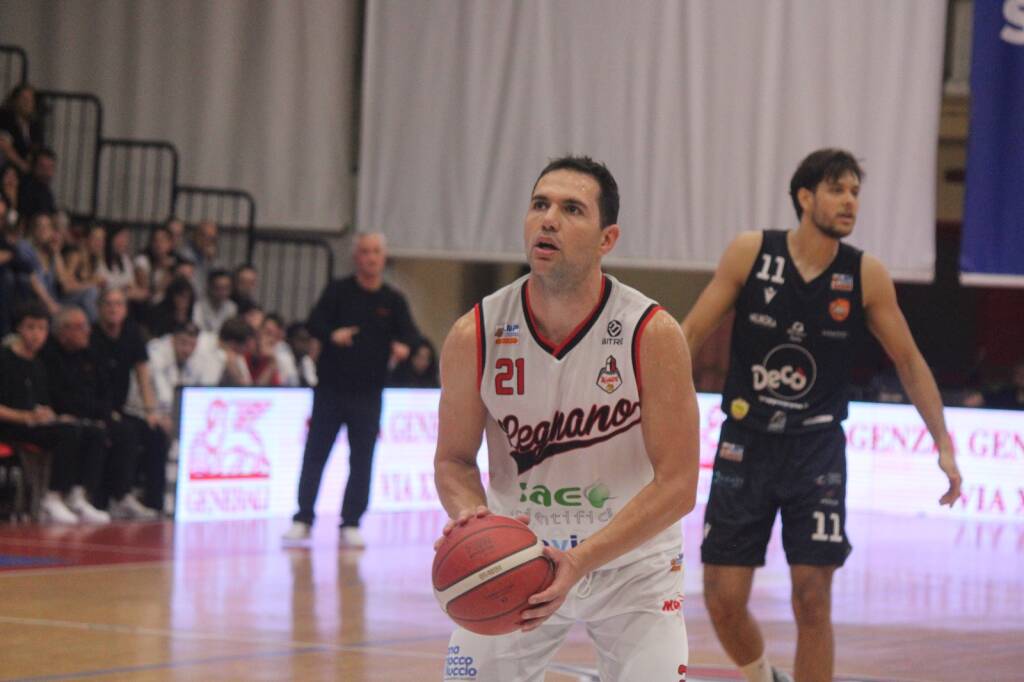Legnano Basket sfida Piazza Armerina - Foto By Bernasconi