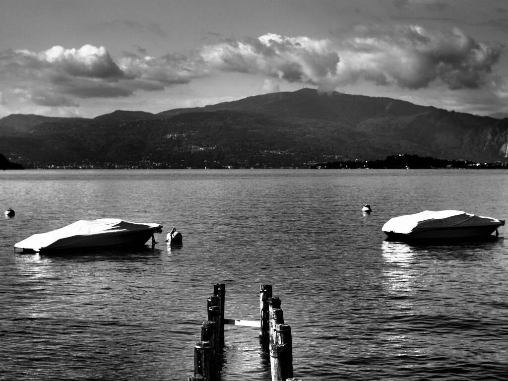 Località Caldè in bianco e nero 