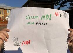 Pace "per tutti i bambini del mondo": da Rescaldina uno striscione al corteo di Milano per Gaza