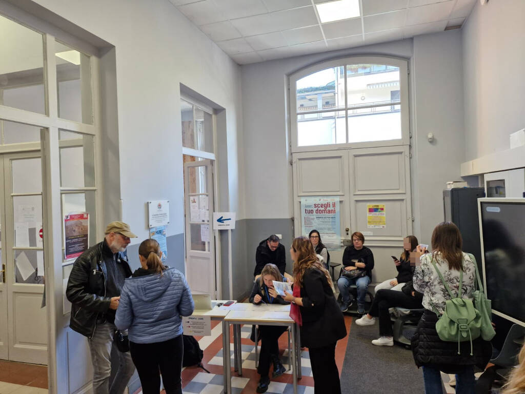 Pienone alle scuole ex Cantù di Legnano per il campus dedicato all'orientamento scolastico