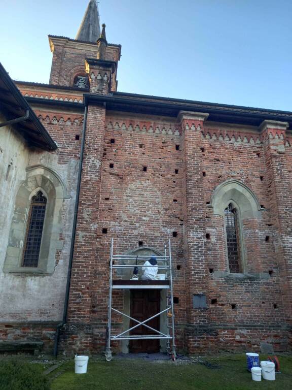 Restauro porta lignea settentrionale Collegiata