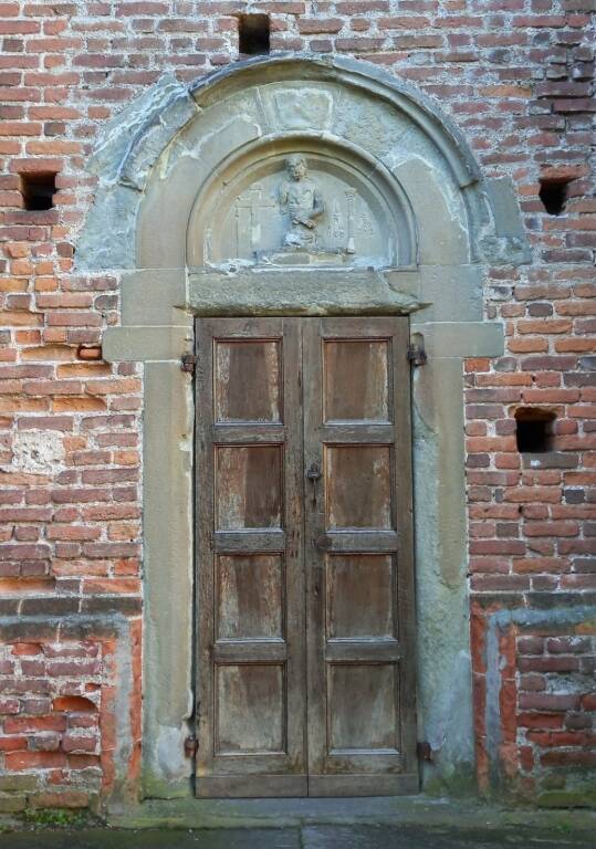 Restauro porta lignea settentrionale Collegiata