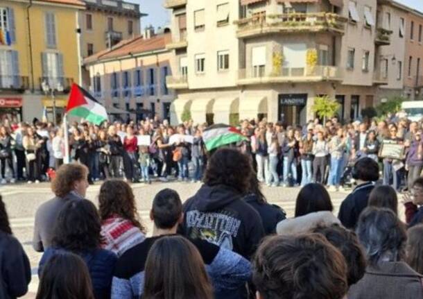 Saronno - manifestazione 3 ottobre 2025 per gaza