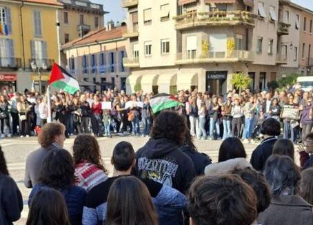 Saronno - manifestazione 3 ottobre 2025 per gaza