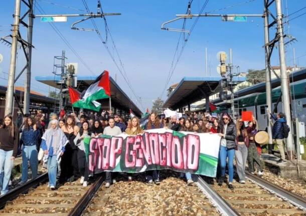La manifestazione del 3 ottobre a Saronno