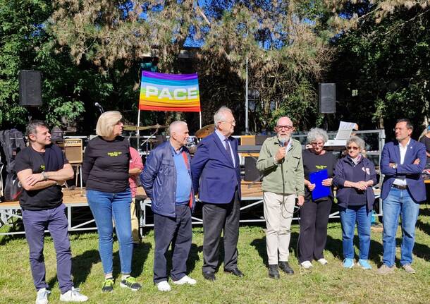 Taglio del nastro per il nuovo murale inclusivo all'ingresso del CPS di Legnano