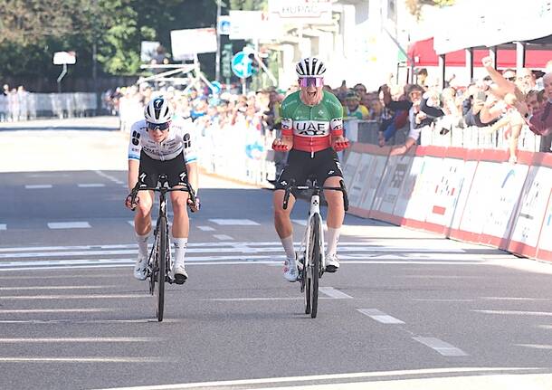 Tre Valli Women – la volata e la premiazione