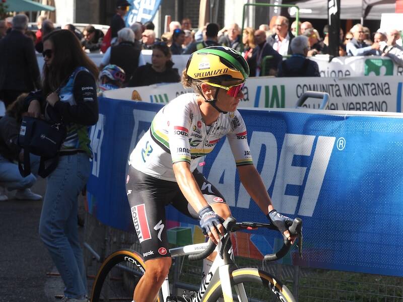 Tre Valli Women - la volata e la premiazione