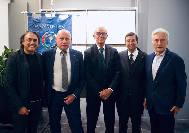 Una serata di ricordi e successi per il ciclismo legnanese in Villa Jucker