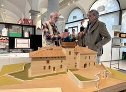 Villa mirabello e il castello di masnago al museo tattile