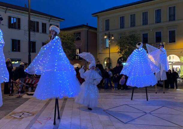 In centro a Busto Arsizio è già Natale