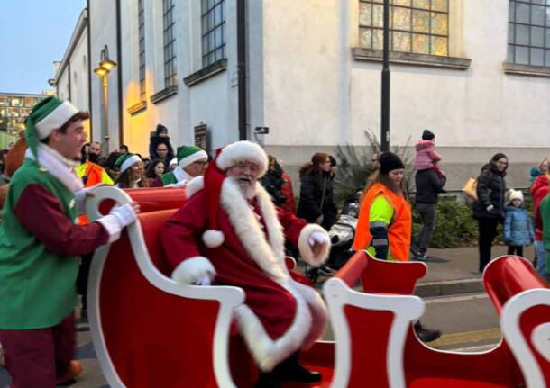 In centro a Busto Arsizio è già Natale