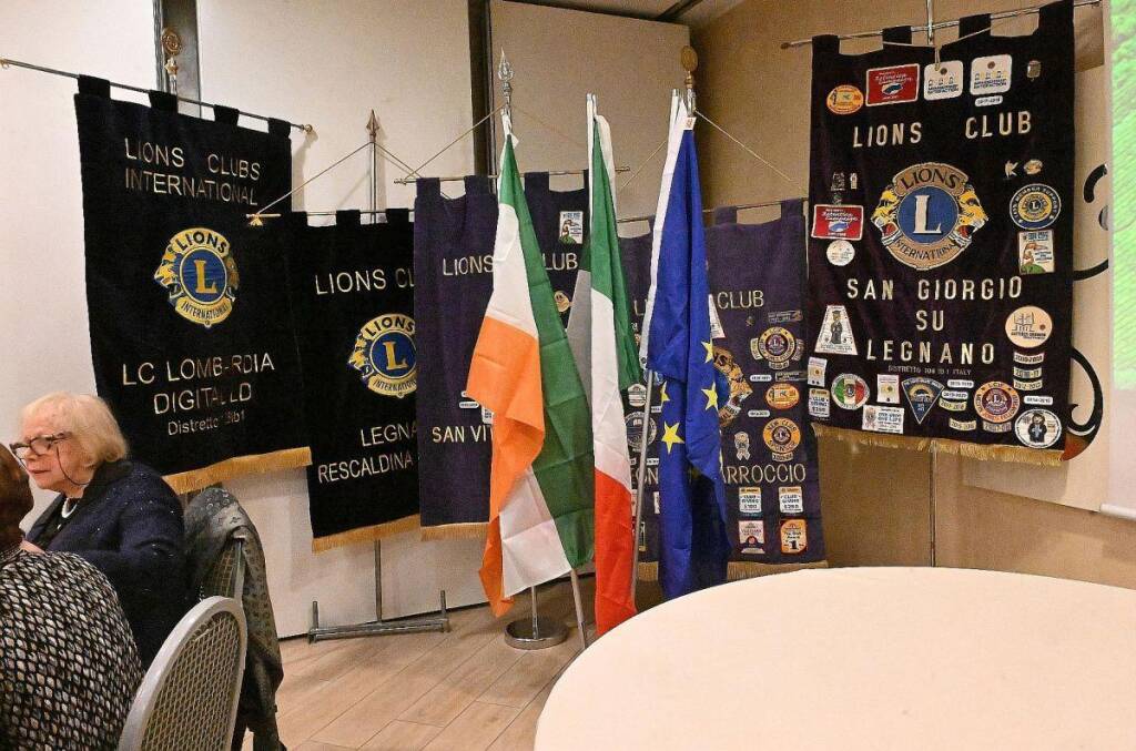 Alla giornalista e scrittrice Simona De Santis l'edizione 2025 del premio "Distintamente Donna"