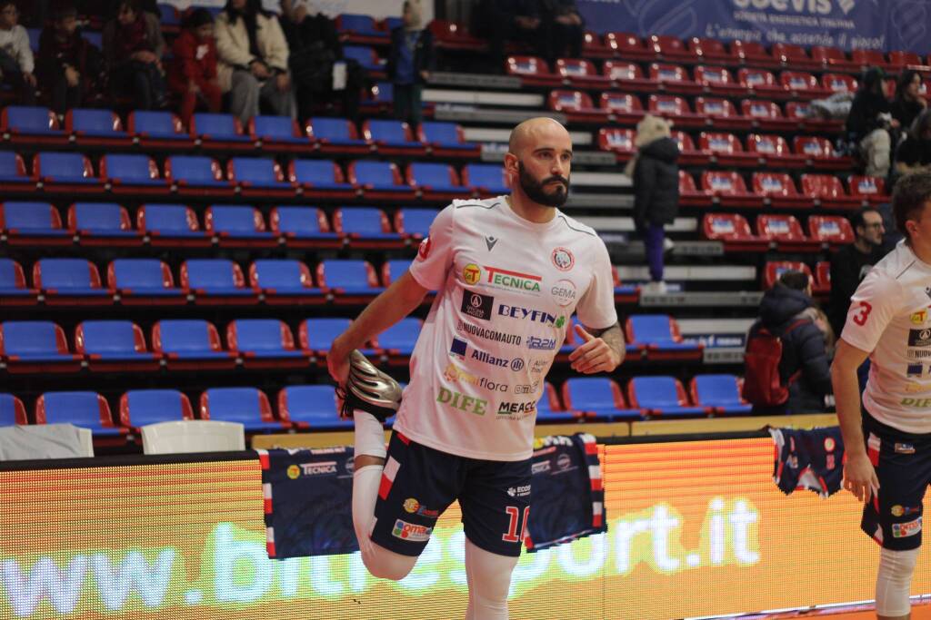 Basket Legnano sfida Gema Montecatini - Foto di Bernasconi 