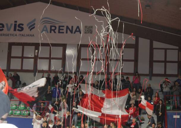 Basket Legnano sfida Gema Montecatini - Foto di Bernasconi 