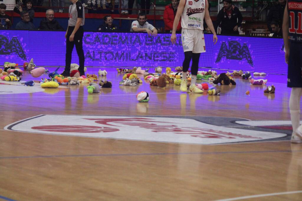 Basket Legnano sfida Gema Montecatini - Foto di Bernasconi 