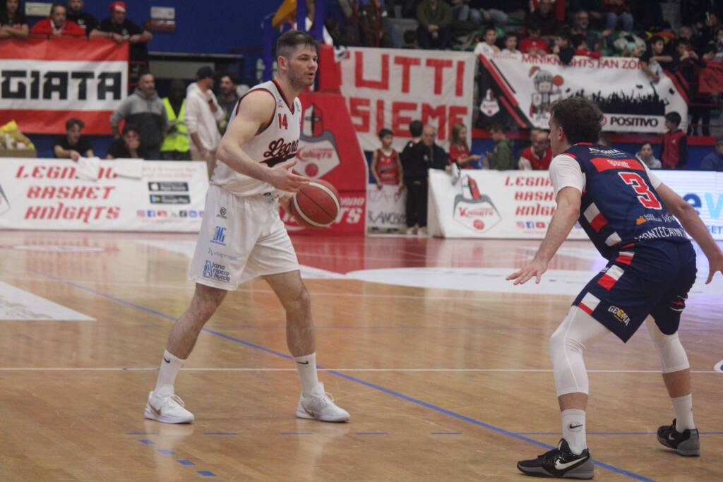 Basket Legnano sfida Gema Montecatini - Foto di Bernasconi 