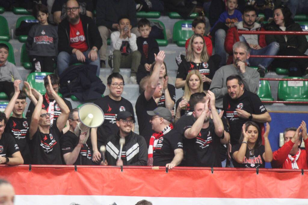 Basket Legnano sfida Gema Montecatini - Foto di Bernasconi 