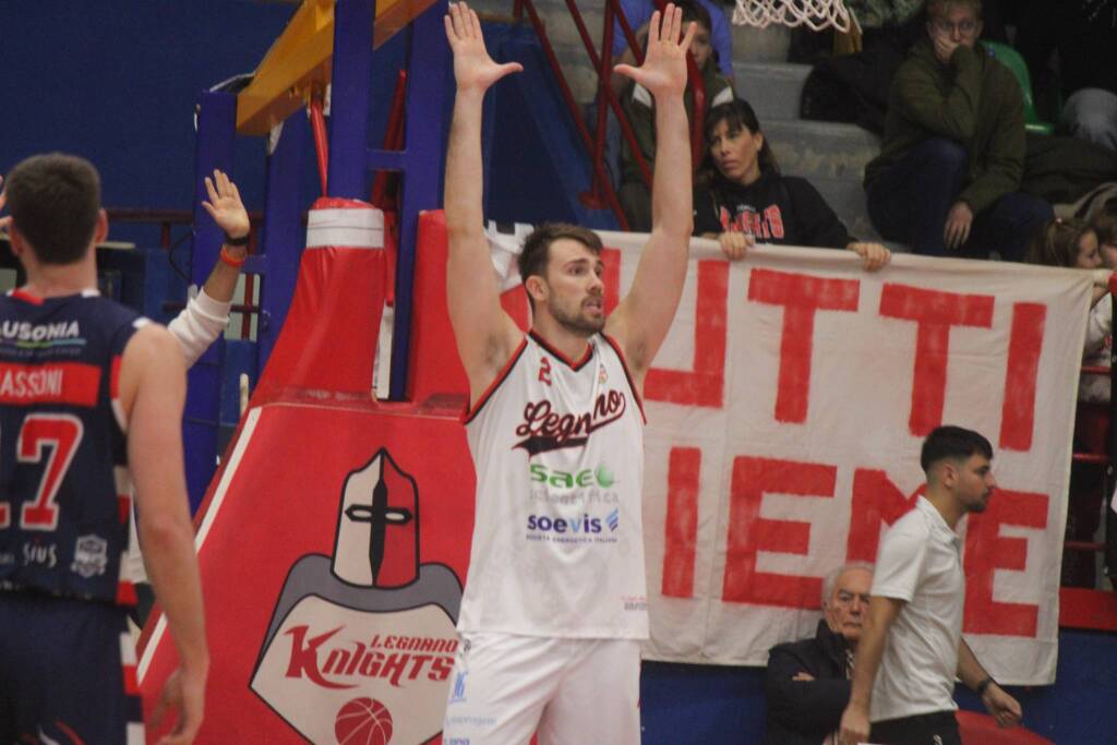 Basket Legnano sfida Gema Montecatini - Foto di Bernasconi 