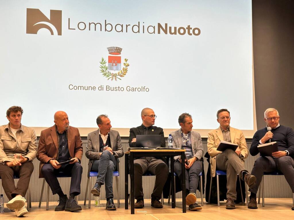 Busto Garolfo in festa per la riapertura della piscina comunale