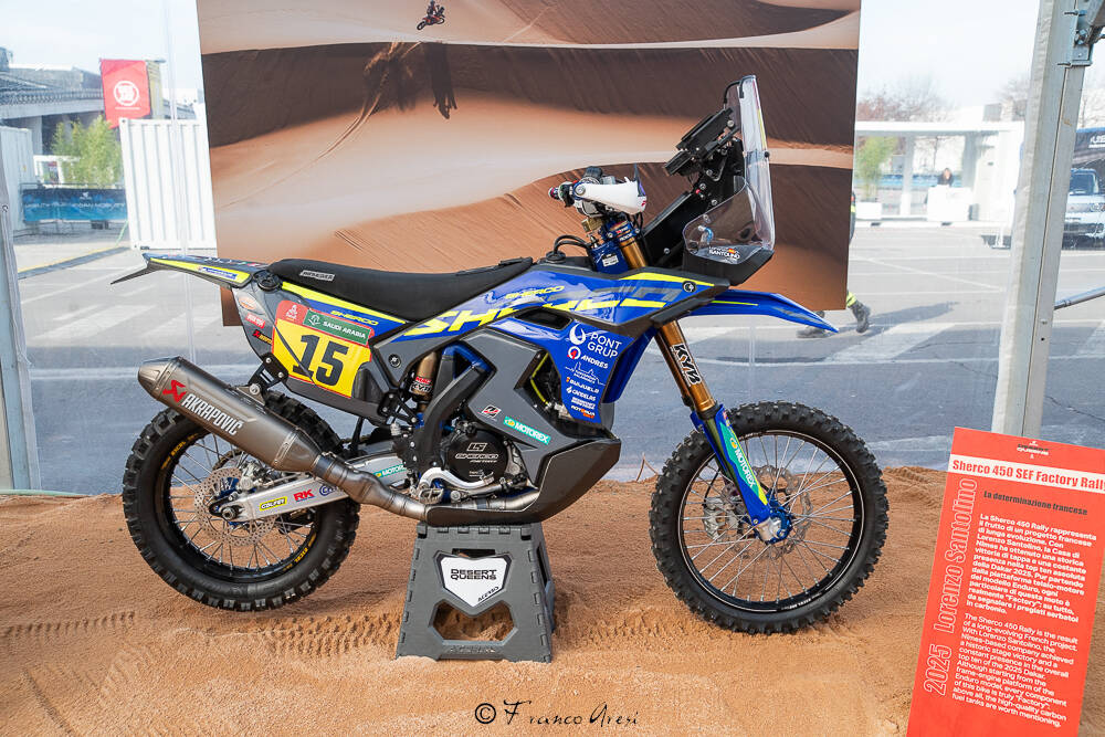 Le moto della Dakar in mostra a Eicma