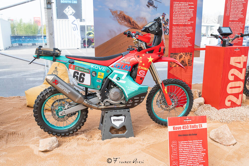 Le moto della Dakar in mostra a Eicma
