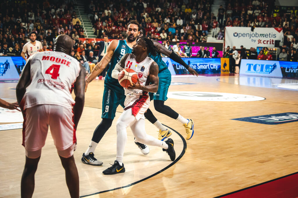 Openjobmetis Varese – Acqua S. Bernardo Cantù