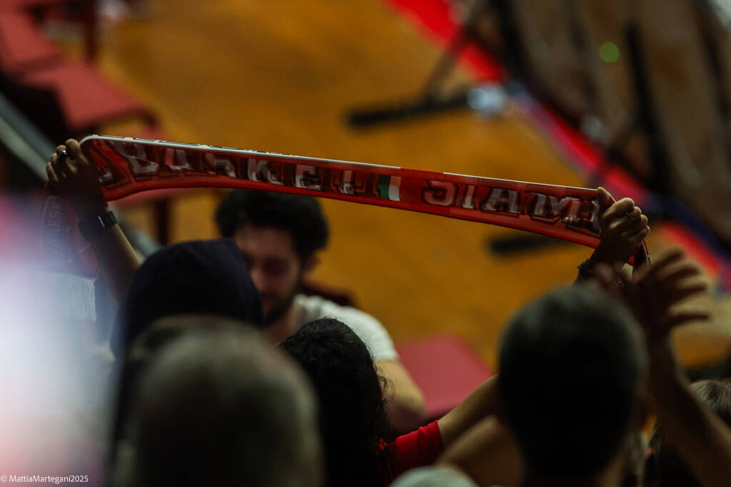 La Openjobmetis vince il derby contro Cantù