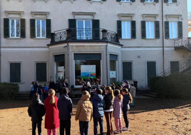 Casciago, la scuola diffonde amore e gentilezza con una mostra itinerante