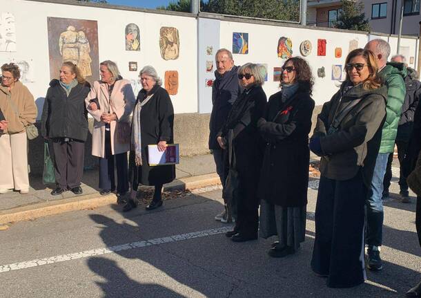 donne al muro busto arsizio