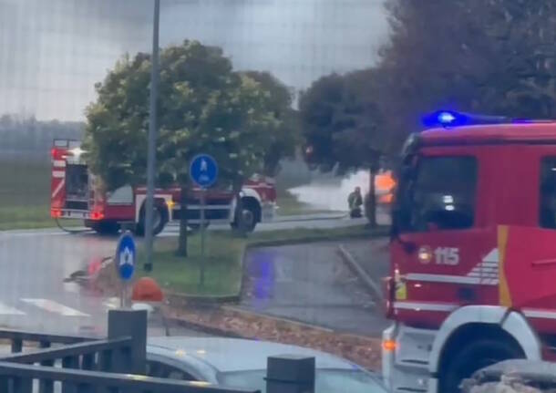furgone in fiamme a Villa 2025 novembre