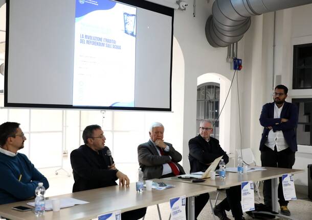 Presentato a Germignaga il volume “La rivoluzione (tradita) del referendum sull’acqua”